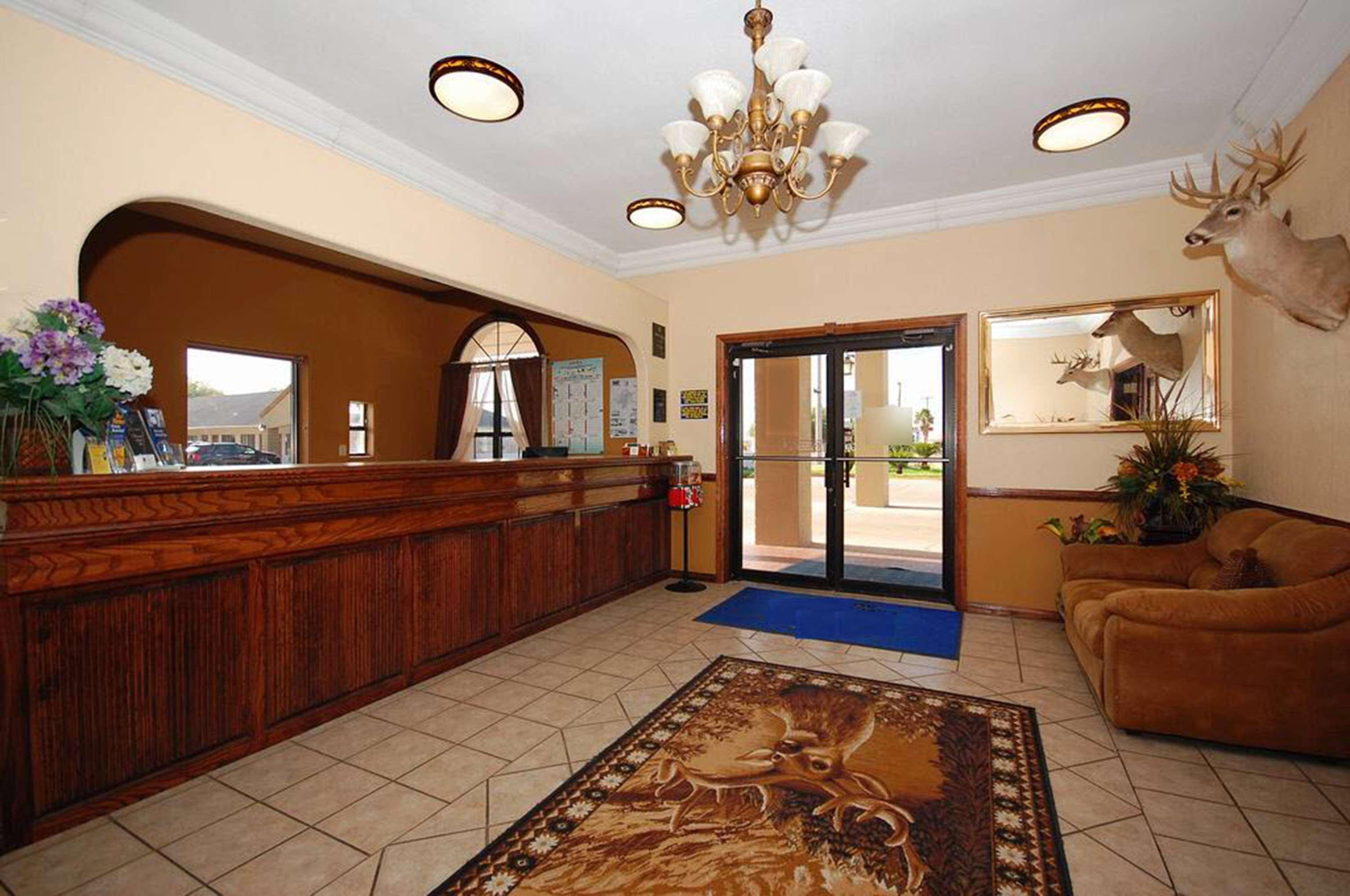 Best Western Plus Emerald Inn & Suites Garden City Eksteriør bilde
