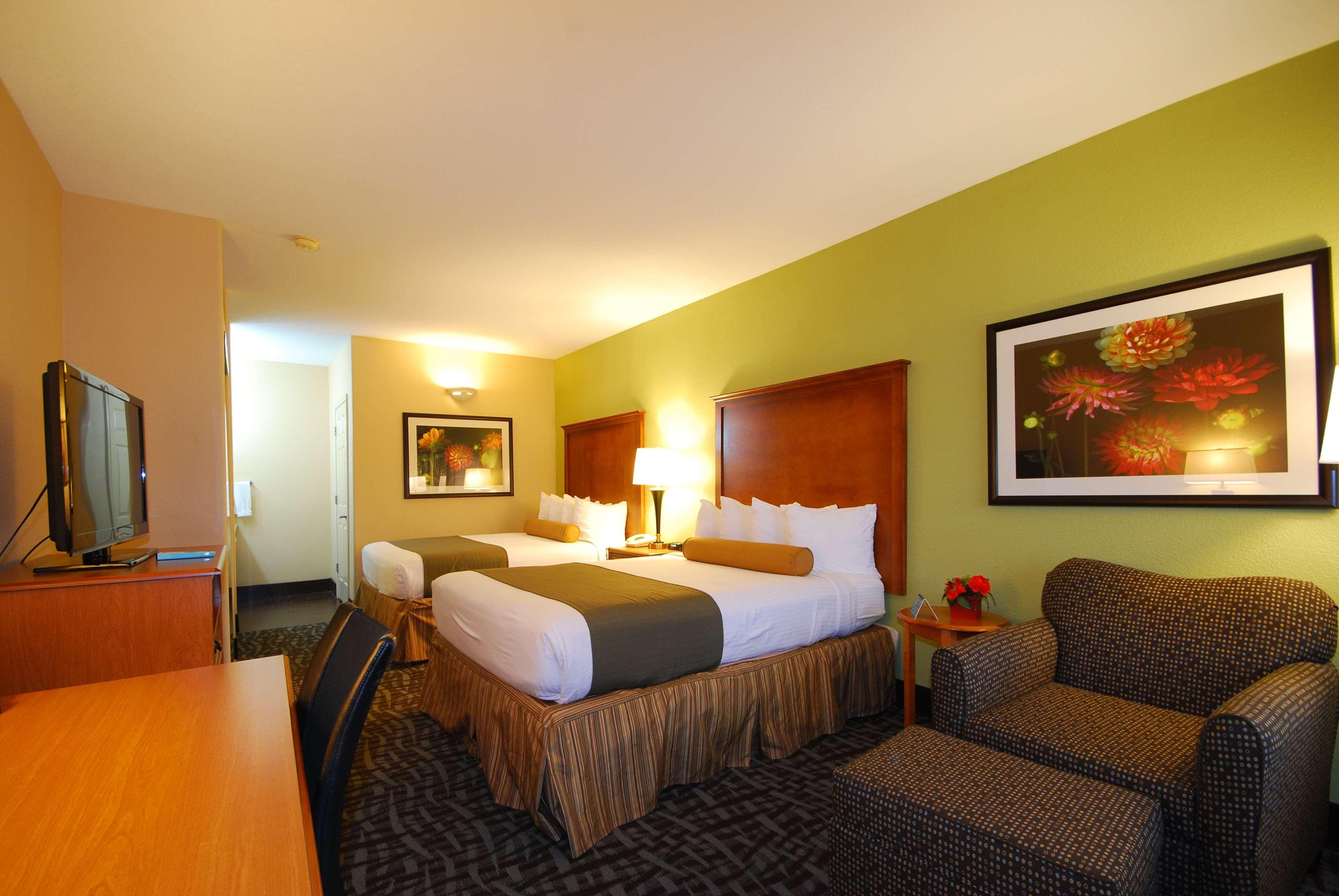 Best Western Plus Emerald Inn & Suites Garden City Eksteriør bilde