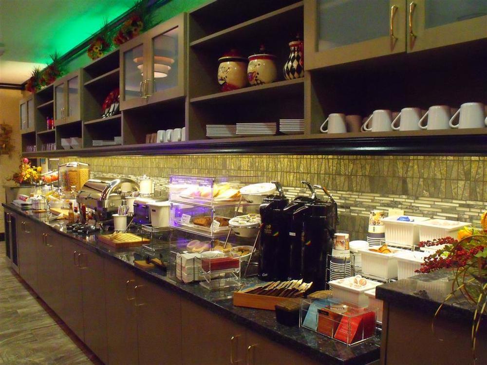 Best Western Plus Emerald Inn & Suites Garden City Restaurant bilde