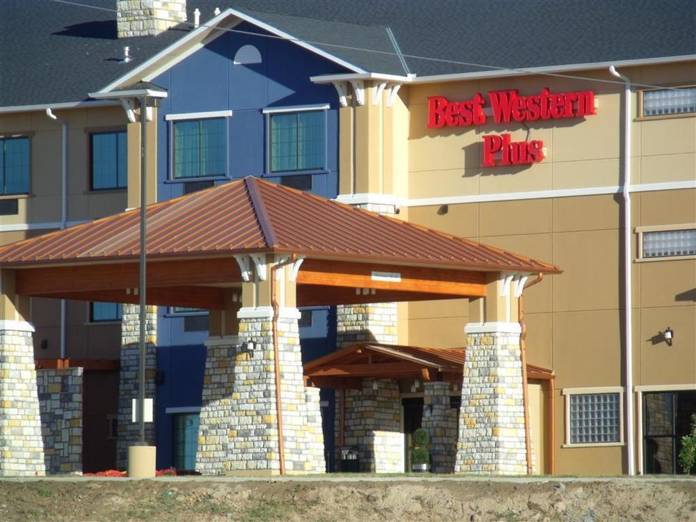 Best Western Plus Emerald Inn & Suites Garden City Eksteriør bilde
