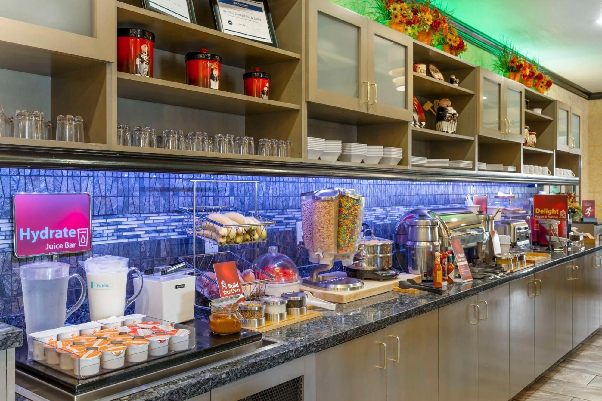 Best Western Plus Emerald Inn & Suites Garden City Eksteriør bilde