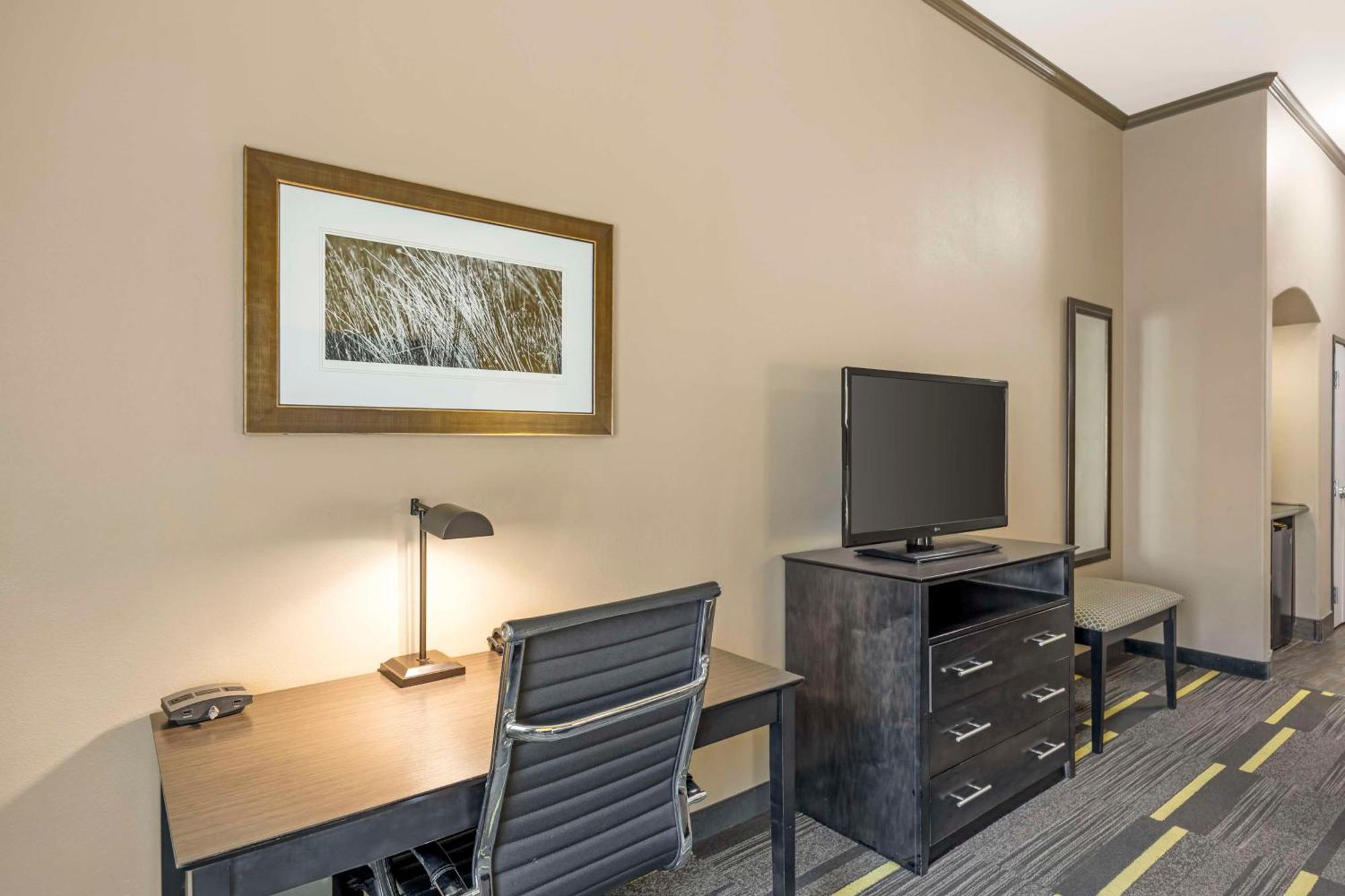 Best Western Plus Emerald Inn & Suites Garden City Eksteriør bilde