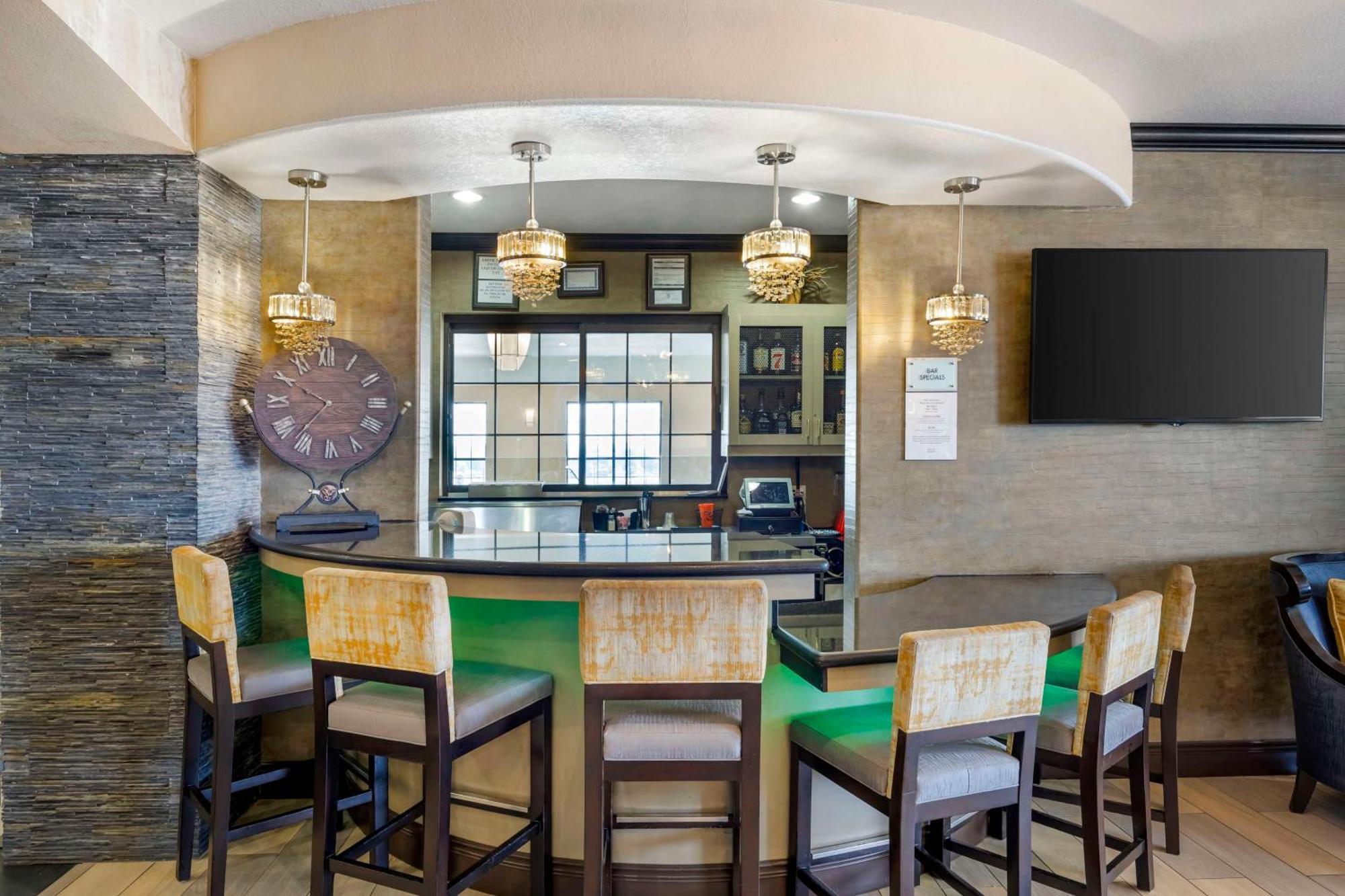 Best Western Plus Emerald Inn & Suites Garden City Eksteriør bilde