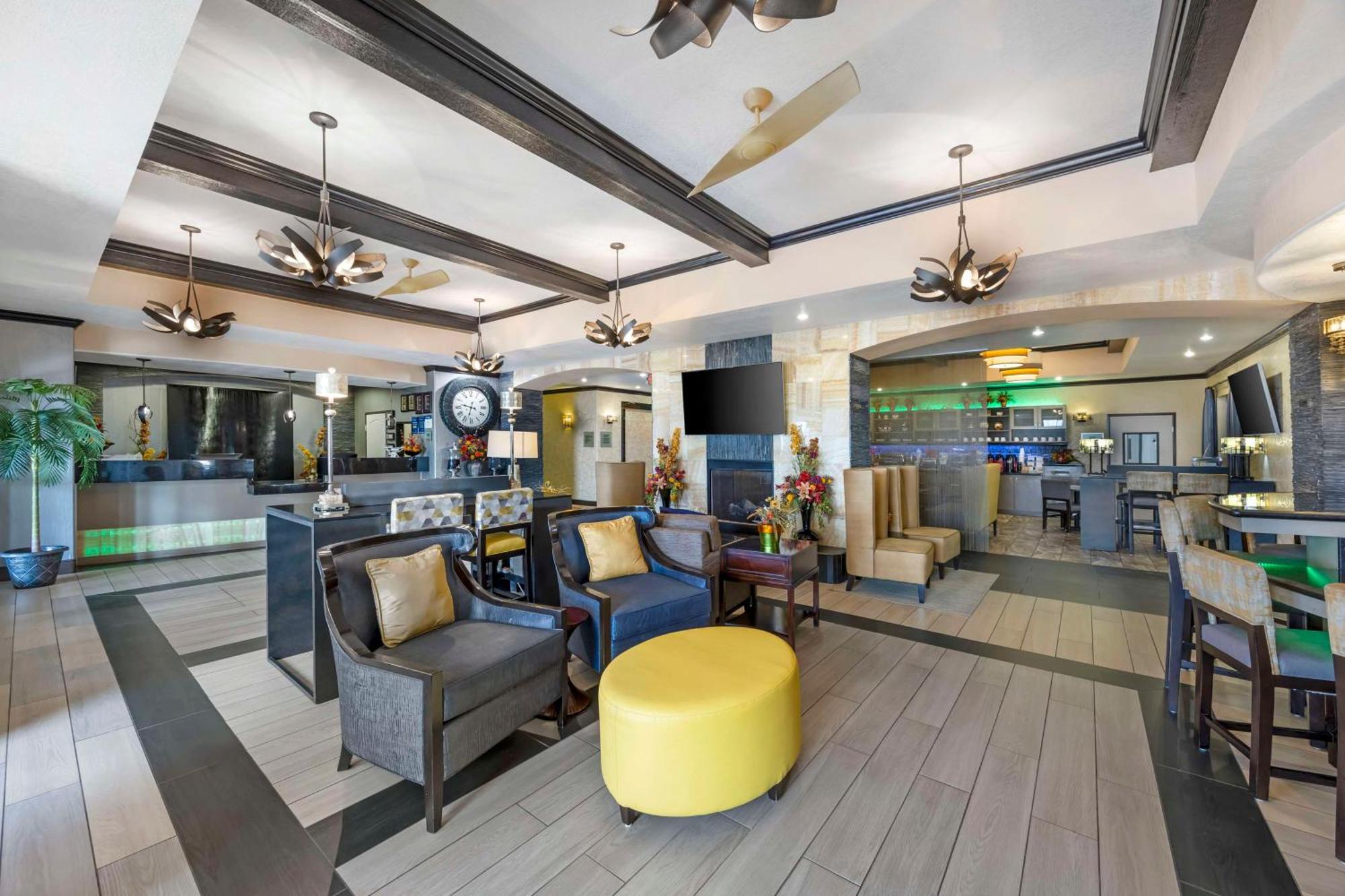 Best Western Plus Emerald Inn & Suites Garden City Eksteriør bilde