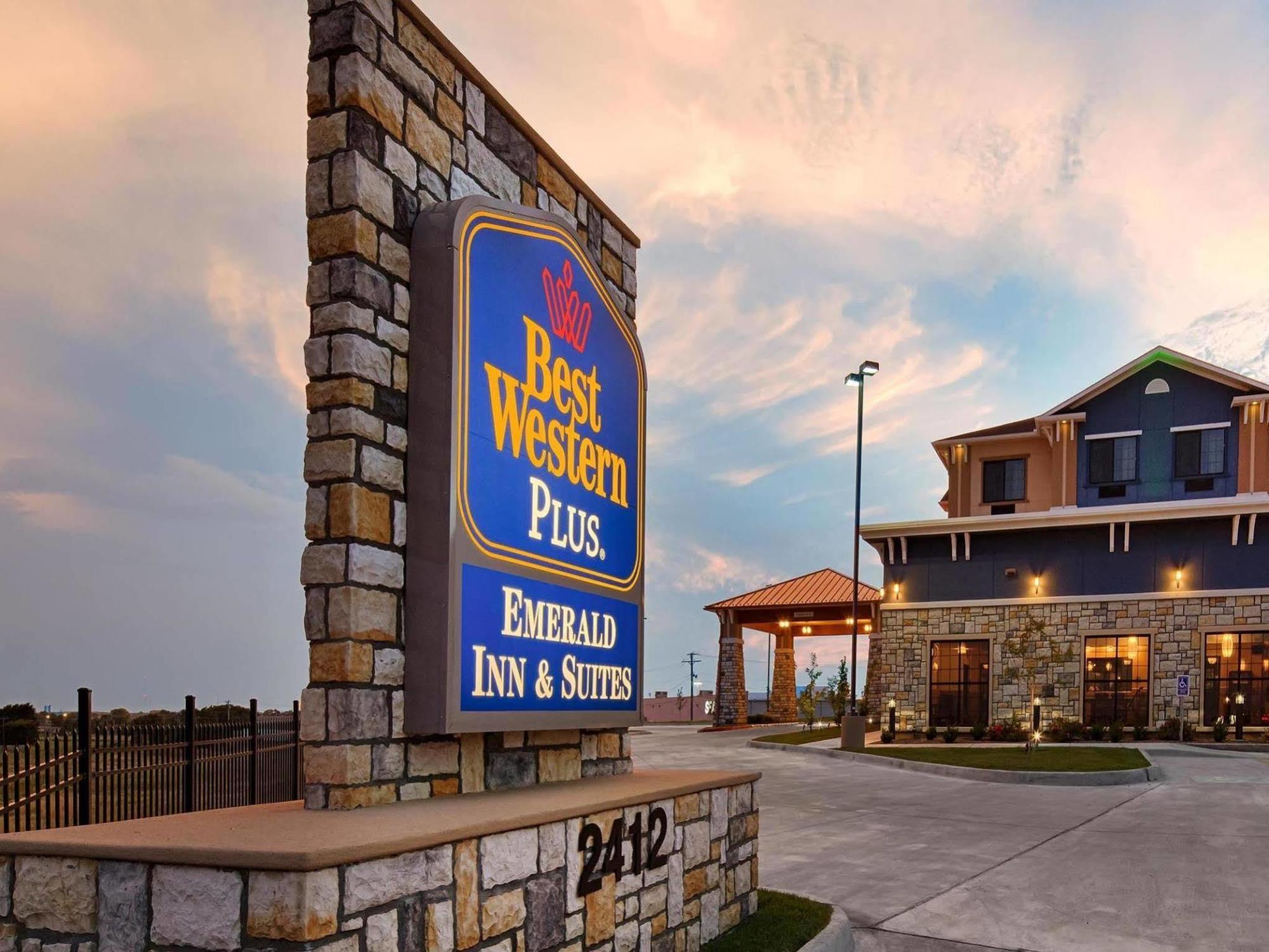 Best Western Plus Emerald Inn & Suites Garden City Eksteriør bilde